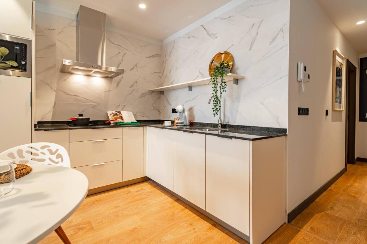 Apartamento Edificio Fénix, Constitución 1