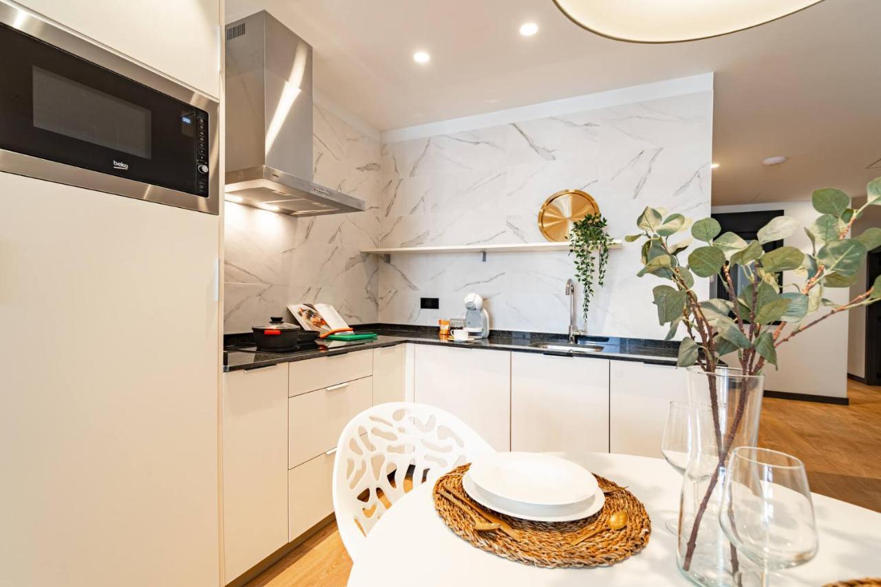 Apartamento Edificio Fénix, Constitución 1